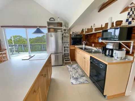 81 Washque Avenue Edgartown MA 02539