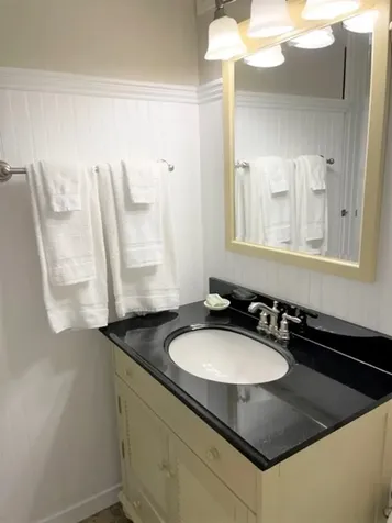 17 Mill Street Unit Edgartown MA 02539