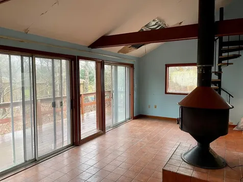 44 Eastville Avenue Oak Bluffs MA 02557