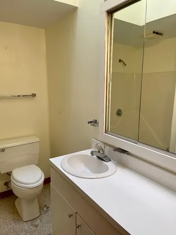 44 Eastville Avenue Oak Bluffs MA 02557