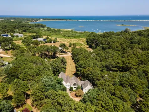 20 Pulpit Rock Road Oak Bluffs MA 02557