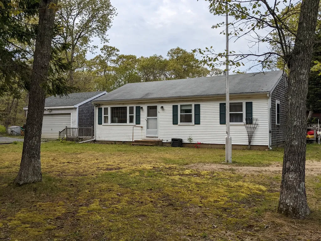 36 Park Avenue Vineyard Haven MA 02568