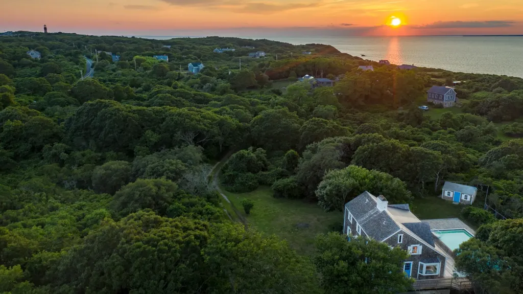 1 Mariners View Lane Aquinnah MA 02535