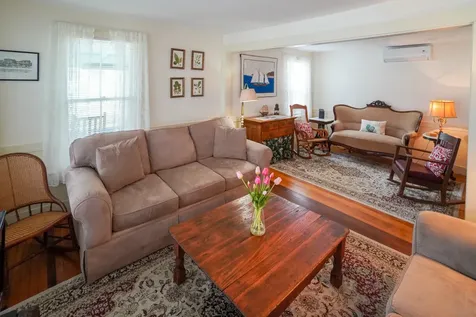 5 Tabernacle Avenue Oak Bluffs MA 02557