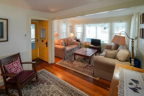 5 Tabernacle Avenue Oak Bluffs MA 02557