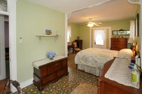 5 Tabernacle Avenue Oak Bluffs MA 02557