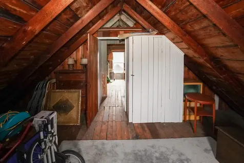 5 Tabernacle Avenue Oak Bluffs MA 02557