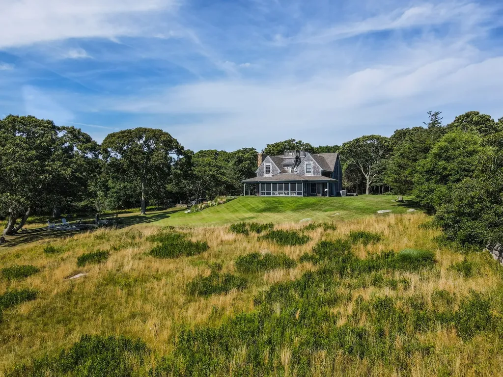 68 Meeting House Road & 0 Rockrose Path Chilmark MA 02535