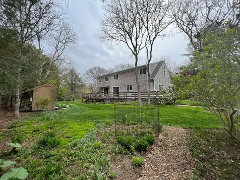 127 Old County Road West Tisbury MA 02575