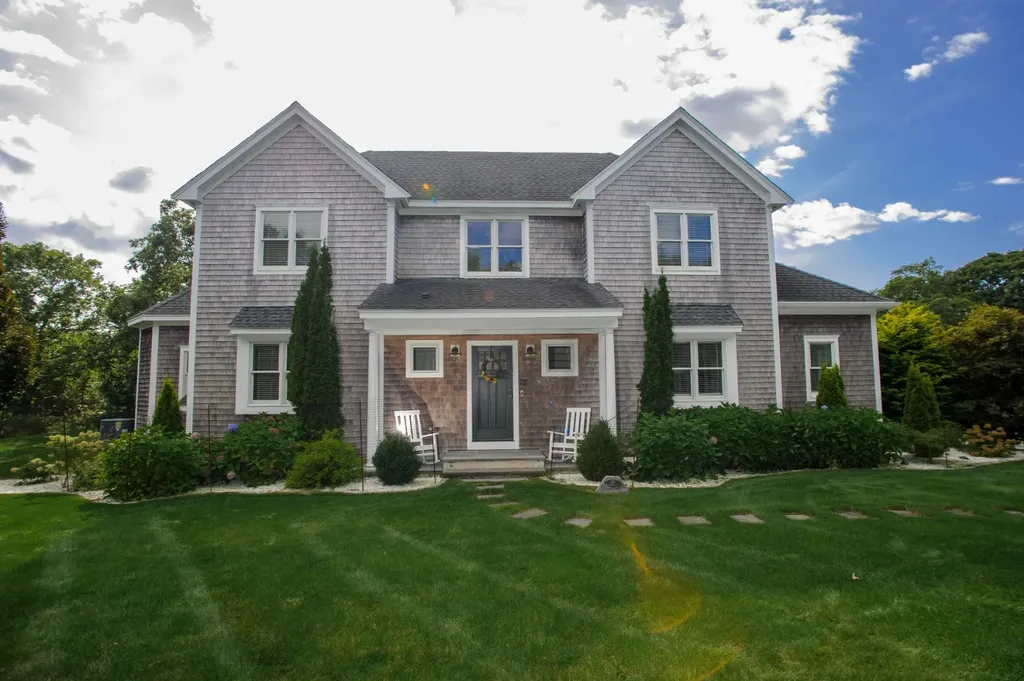 28 Woodhaven Drive Edgartown MA 02539