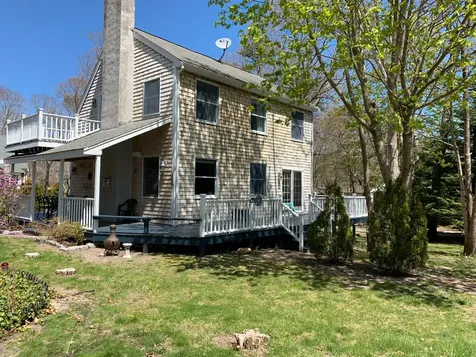 145 Midland Avenue Vineyard Haven MA 02568