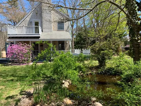 145 Midland Avenue Vineyard Haven MA 02568