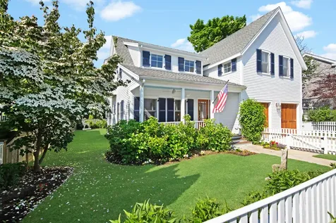 12 Norton Street Edgartown MA 02539