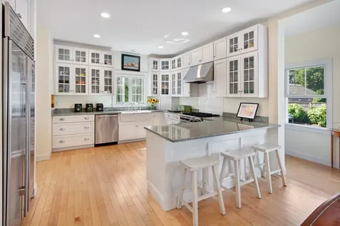 12 Norton Street Edgartown MA 02539