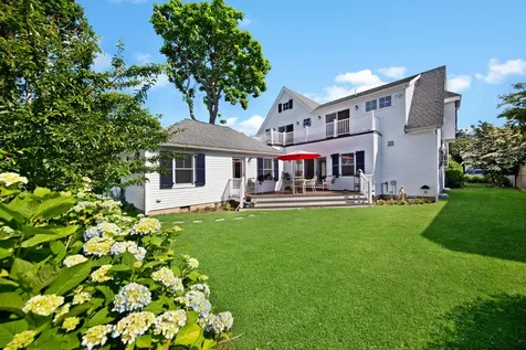 12 Norton Street Edgartown MA 02539