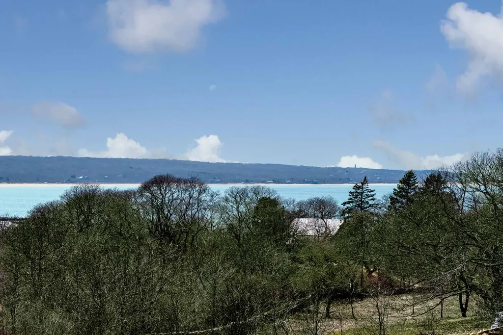 26 Pinkletink Road Chilmark MA 02535