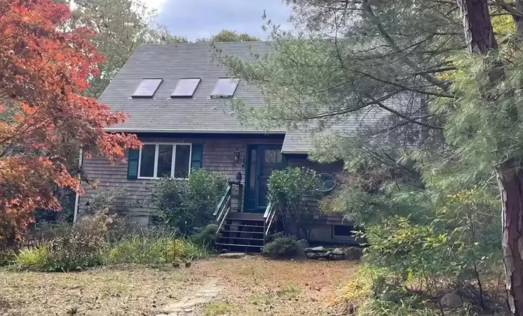 62 Springfield Avenue Oak Bluffs MA 02557