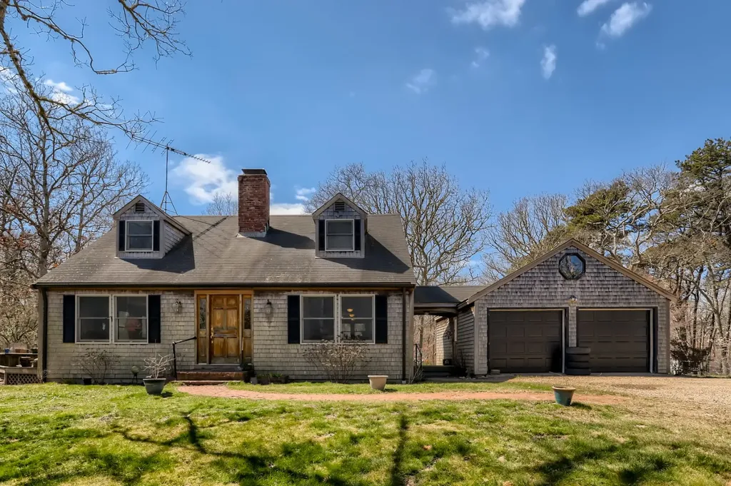 107 Mott Hill Road Vineyard Haven MA 02568