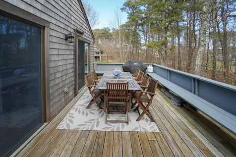 4 Quail Run Oak Bluffs MA 02557