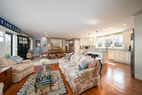 27 Watcha Path Edgartown MA 02539