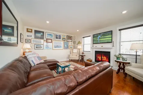 27 Watcha Path Edgartown MA 02539