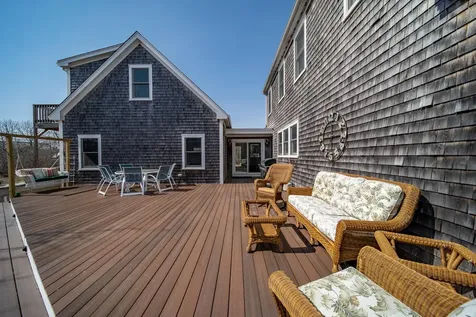 27 Watcha Path Edgartown MA 02539