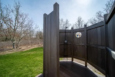 27 Watcha Path Edgartown MA 02539