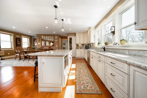 27 Watcha Path Edgartown MA 02539
