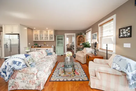 27 Watcha Path Edgartown MA 02539