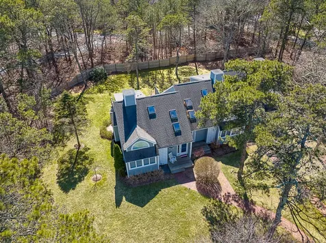 21 Meetinghouse Village Way Edgartown MA 02539