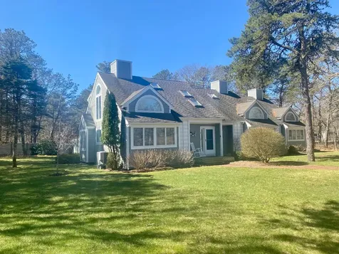 21 Meetinghouse Village Way Edgartown MA 02539