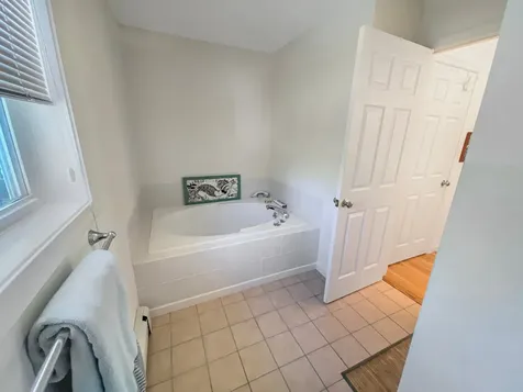 28 Rustling Oaks Road West Tisbury MA 02575