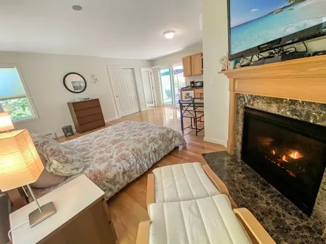 28 Rustling Oaks Road West Tisbury MA 02575