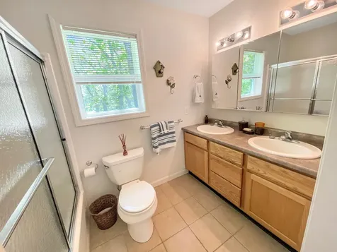 28 Rustling Oaks Road West Tisbury MA 02575