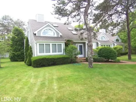 7 Meetinghouse Village Edgartown MA 02539
