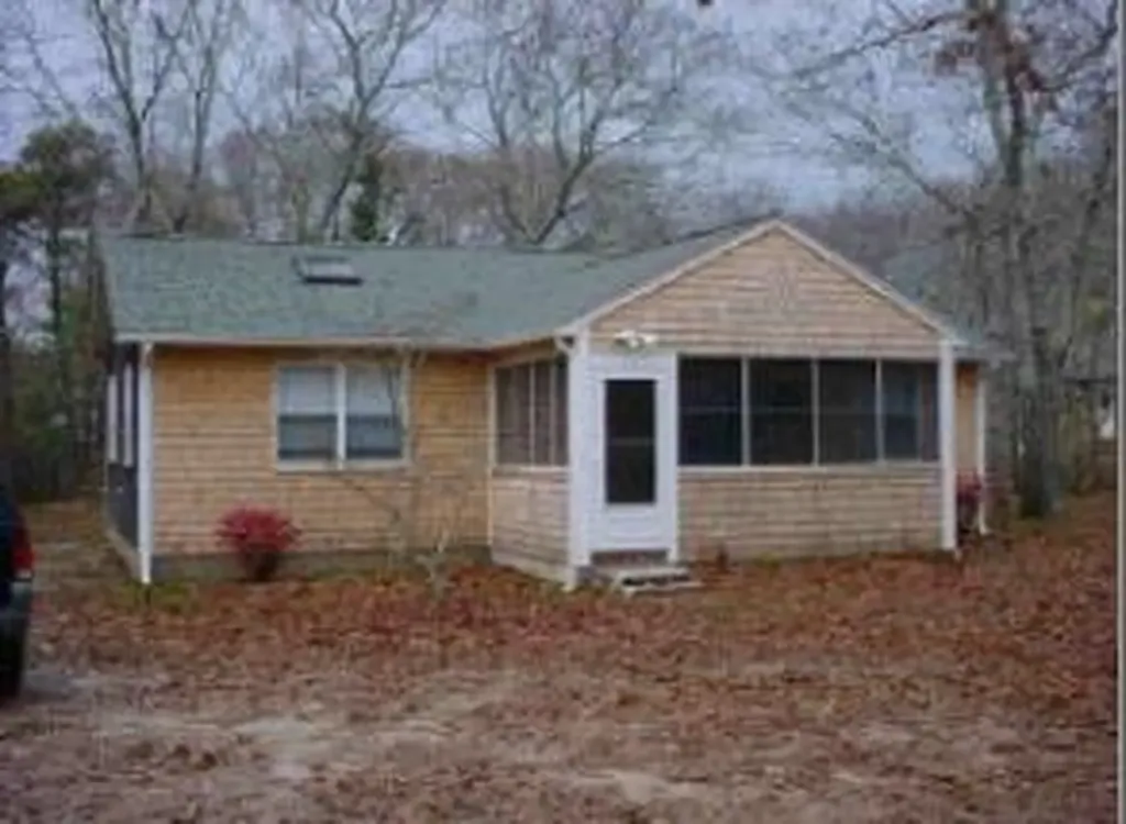 3 Lori Lane Oak Bluffs MA 02557