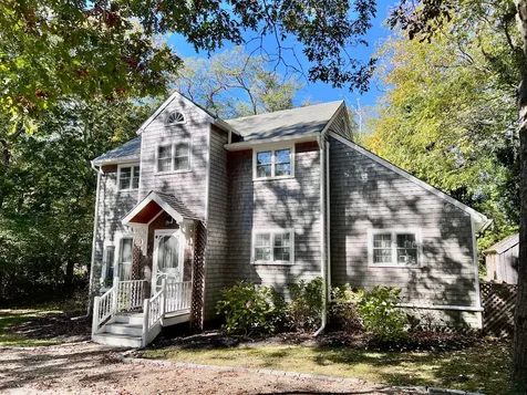24 Winemack Street Oak Bluffs MA 02557