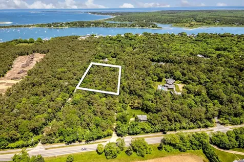 9 Ocean View Avenue Edgartown MA 02539