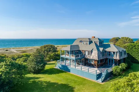 22 Cataumet Avenue Vineyard Haven MA 02568