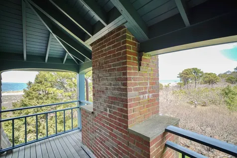 22 Cataumet Avenue Vineyard Haven MA 02568