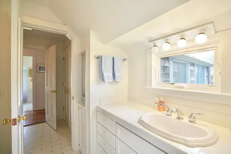 22 Cataumet Avenue Vineyard Haven MA 02568