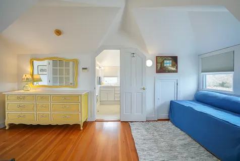22 Cataumet Avenue Vineyard Haven MA 02568