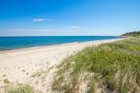 22 Cataumet Avenue Vineyard Haven MA 02568