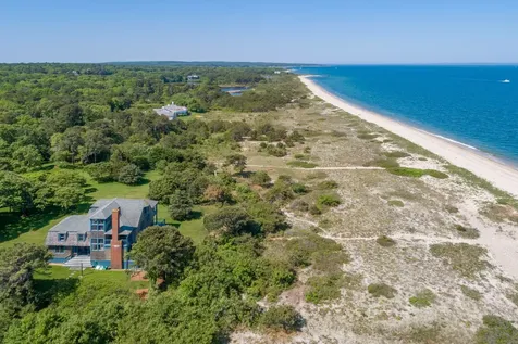 22 Cataumet Avenue Vineyard Haven MA 02568