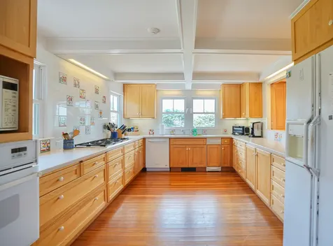 22 Cataumet Avenue Vineyard Haven MA 02568