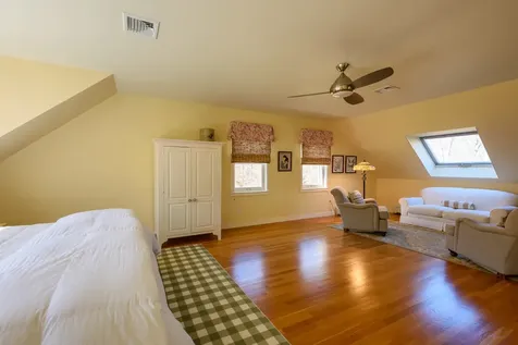 6 Bea Lane West Tisbury MA 02575
