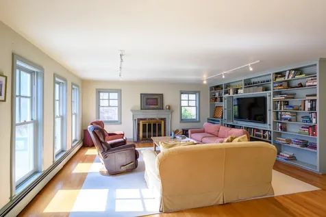 6 Bea Lane West Tisbury MA 02575