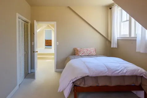 6 Bea Lane West Tisbury MA 02575