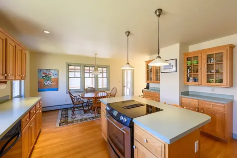 6 Bea Lane West Tisbury MA 02575
