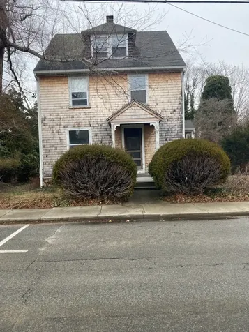 97 Spring Street Vineyard Haven MA 02568